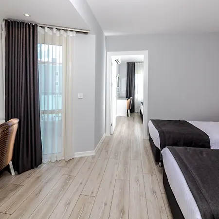 Motto Premium فندق مرمريس