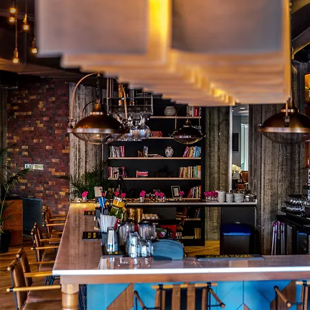 Motto Premium فندق مرمريس