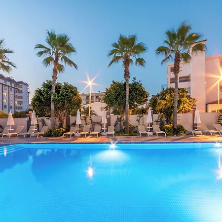 فندق Motto Premium