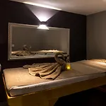 Motto Premium Hotel